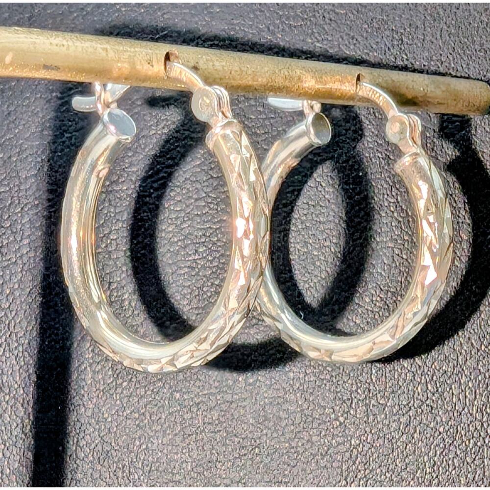 Vintage HAN 3/4" Sterling Silver Diamond Cut Hollow Hoop Pierced Earrings